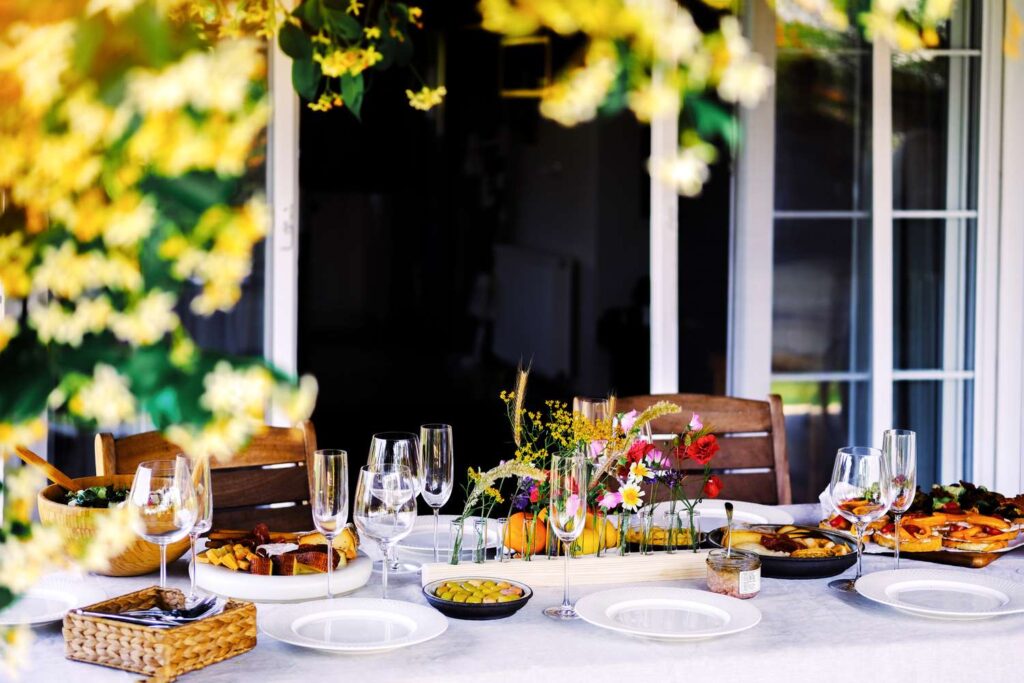 7 Tableware Mistakes That Make Party Hosting Harder